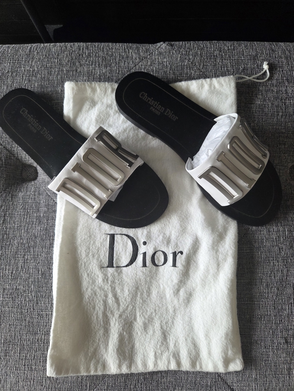 Christian Dior Diorevolution Slide Flat Sandal White Silver Metal Logo Size 8.5 - Picture 3 of 14